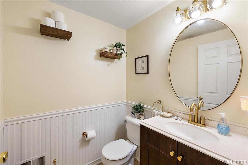 8958 SUNFLOWER, Whitmore Lake, MI 48189 — Photo 31