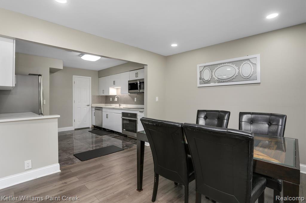 7355 Brynmawr Drive, West Bloomfield, MI — Photo 11