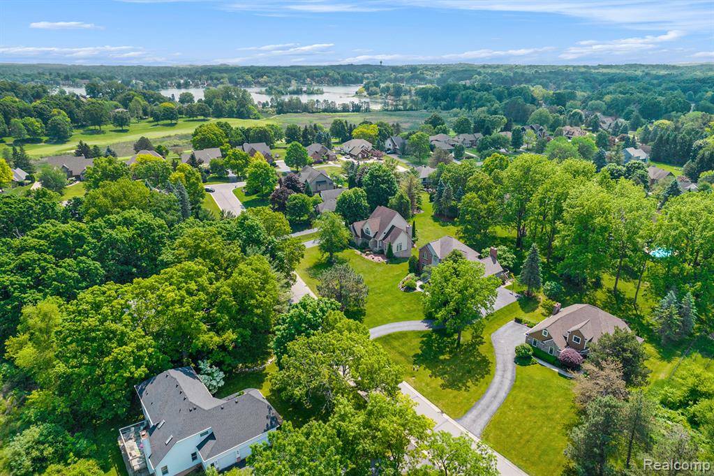 4118 Pinehurst Drive, Howell, MI 48843 — Photo 5