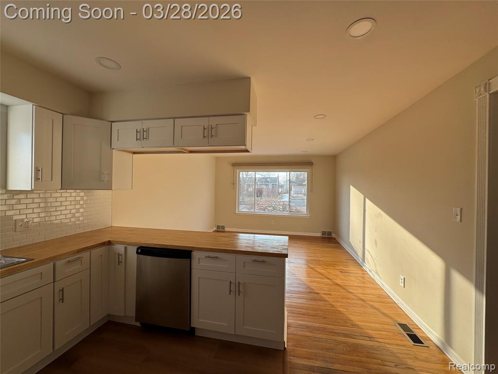 6326 Lathers Street, Garden City, MI — Photo 8