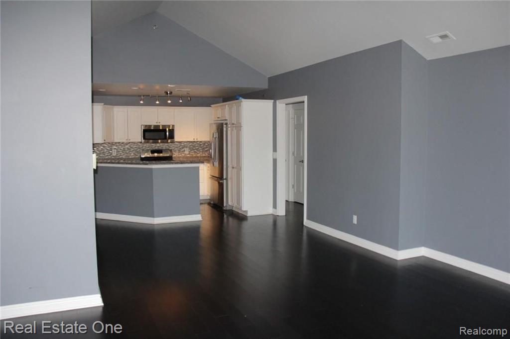 45435 N STONEWOOD Road, Canton, MI 48187 — Photo 10