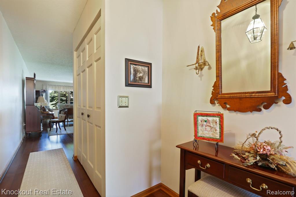 57 PINE GROVE Drive, Frankenmuth, MI 48734 — Photo 7