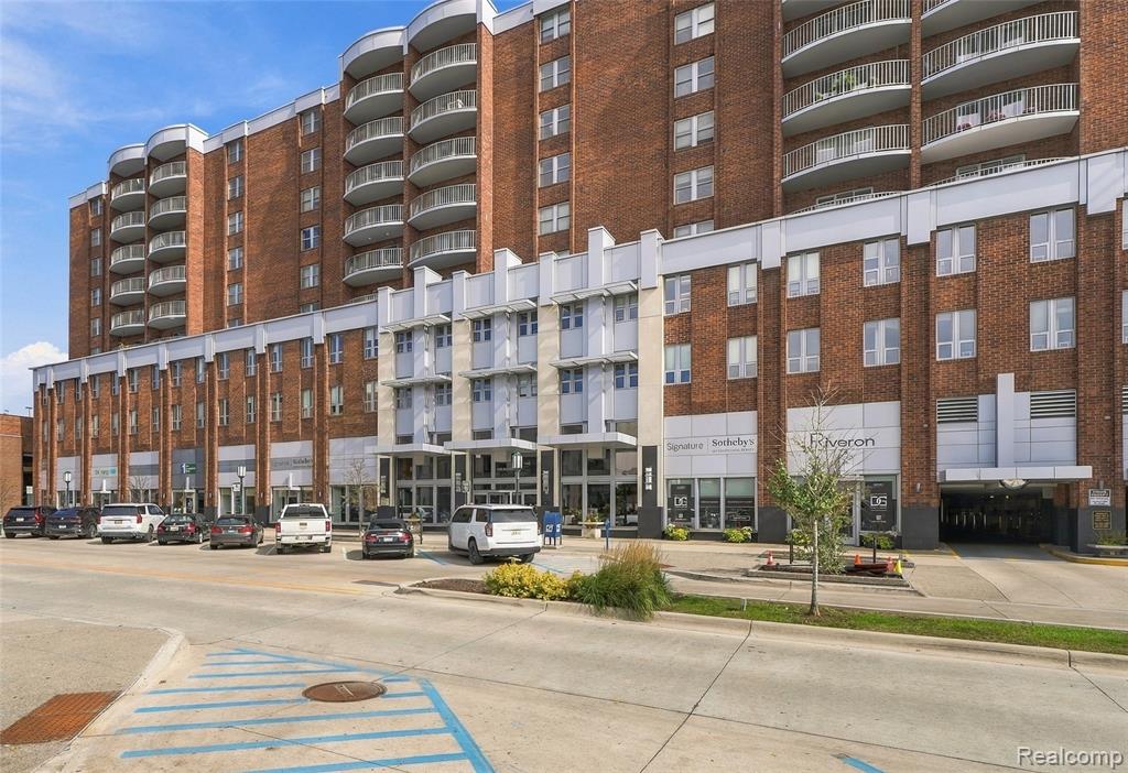 411 S Old Woodward Avenue, 813, Birmingham, MI 48009