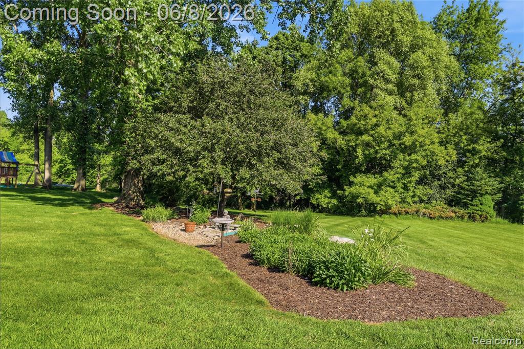 6153 Pine Creek Court, Grand Blanc, MI 48439 — Photo 47