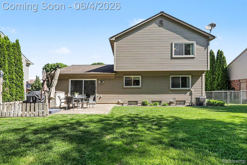 6917 Chesterfield, Waterford, MI 48327 — Photo 18