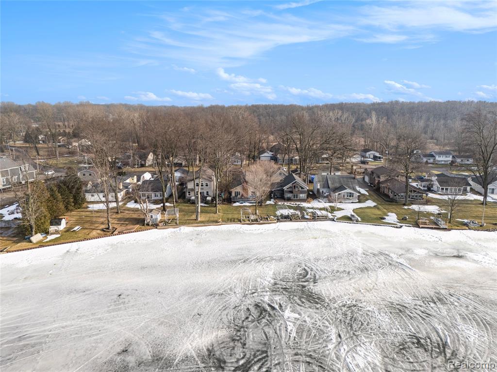 3188 Ponemah Drive, Fenton, MI 48430 — Photo 23