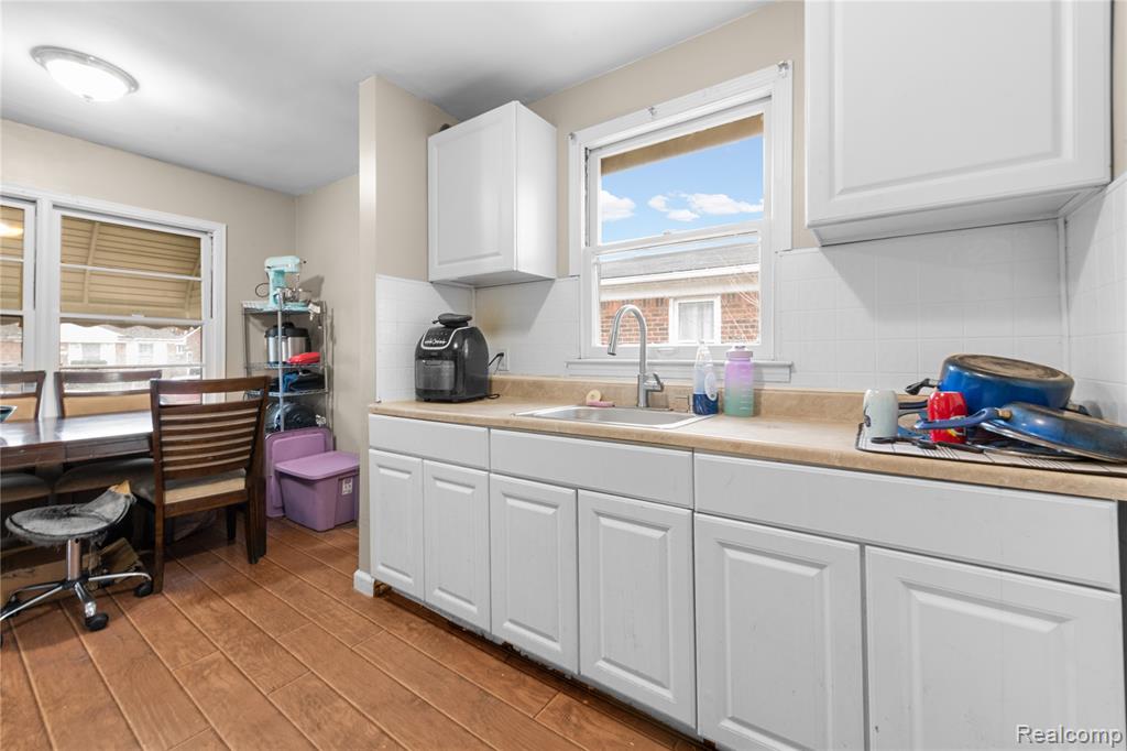 911 Sherbourne Street, Inkster, MI 48141 — Photo 2