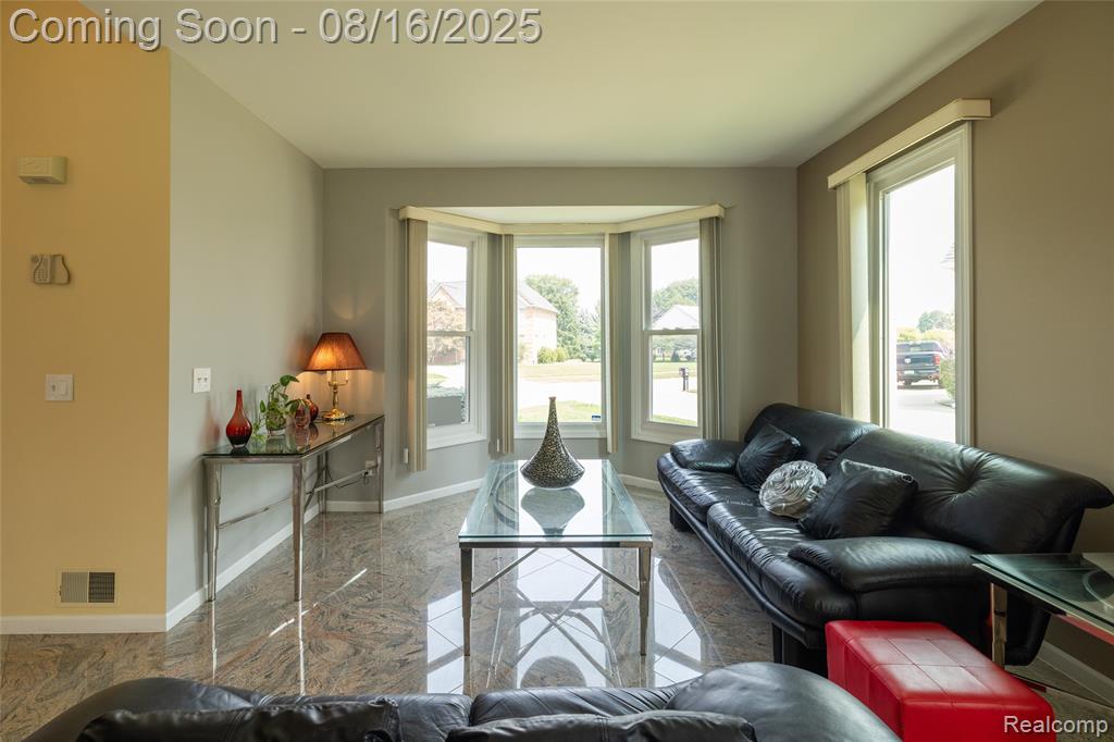 43281 Chester Drive, Sterling Heights, MI 48314 — Photo 18