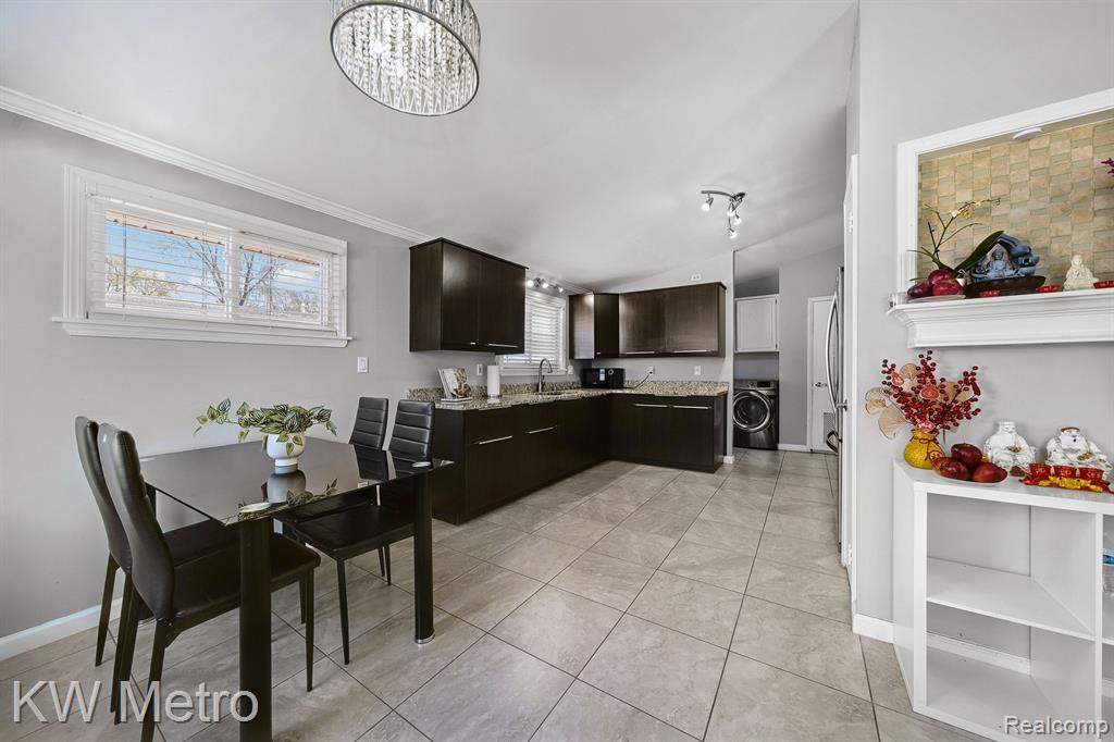 698 GOODALE Avenue, Clawson, MI — Photo 5