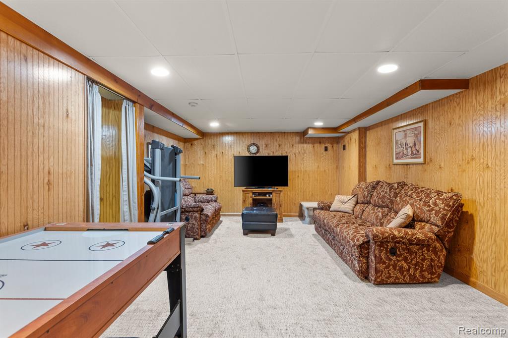 43579 YORKVILLE Drive, Canton, MI 48188 — Photo 14