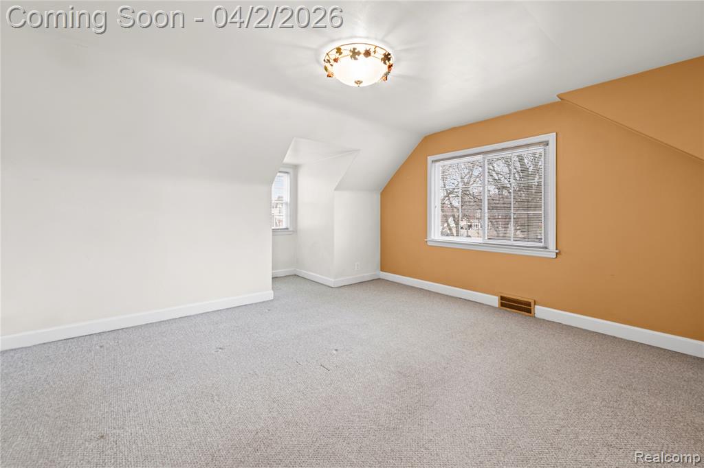 2305 Vinewood Street, Wyandotte, MI 48192 — Photo 18