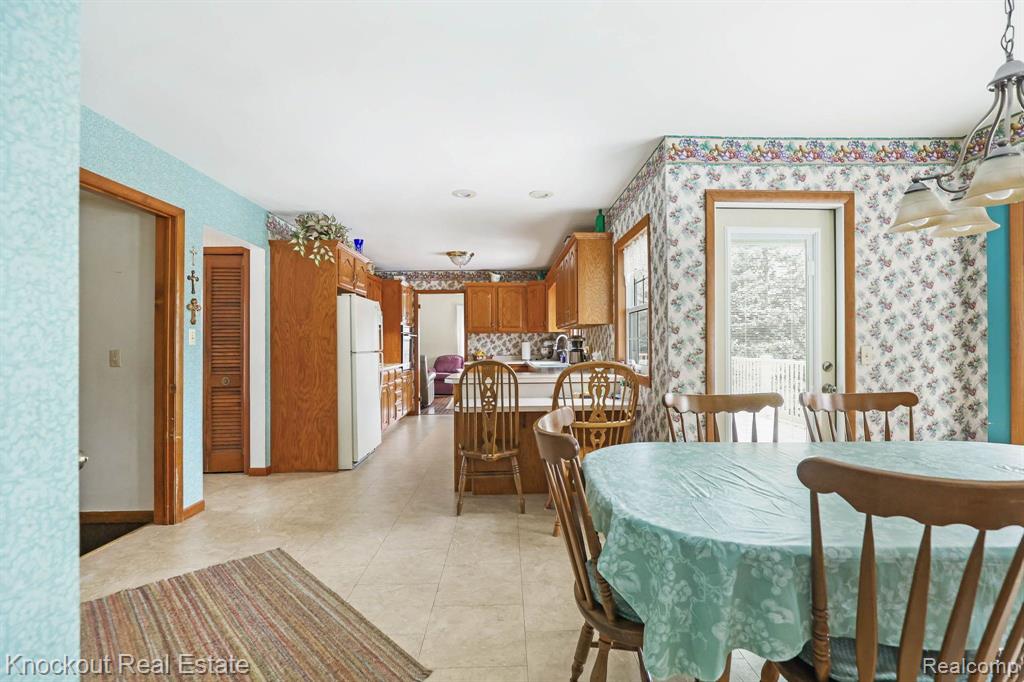 4 MARY LANE COURT, Frankenmuth, MI 48734 — Photo 22