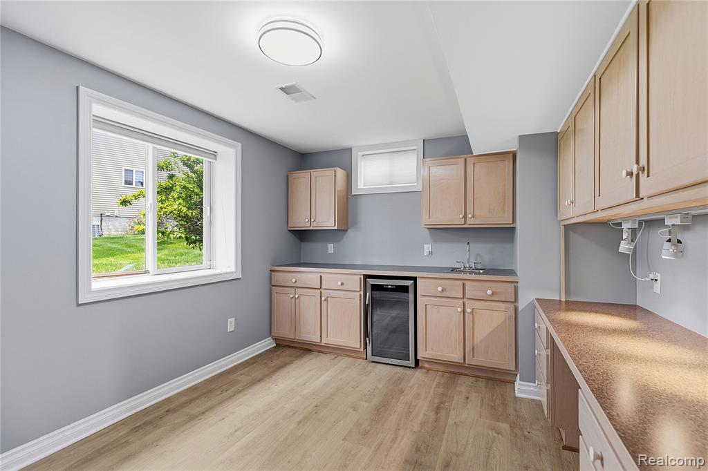 1171 Creekside Court, Burton, MI 48509 — Photo 23