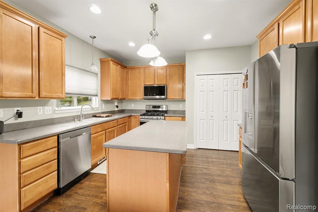 1865 Elkridge Circle, Highland, MI 48356 — Photo 13