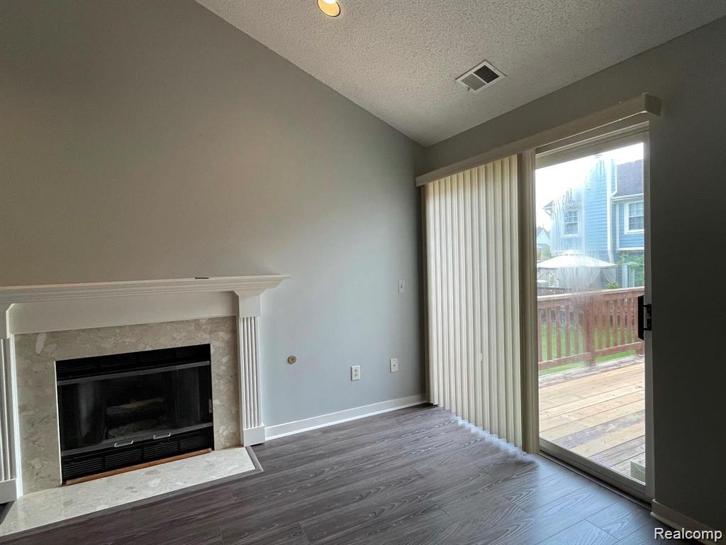 41390 Clinton Drive, Novi, MI — Photo 5