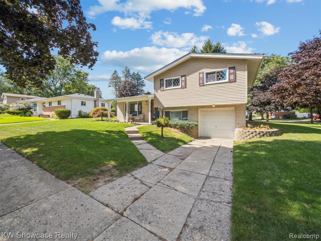 714 Sweetbriar, Milford, MI 48381 — Photo 4