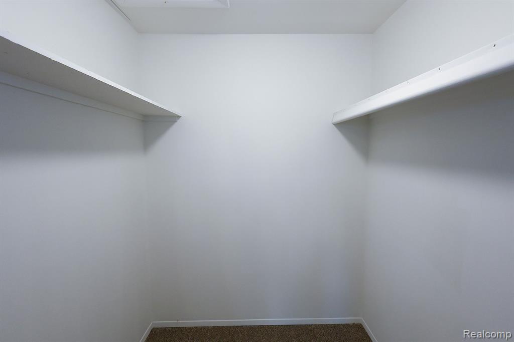 25151 GREENBROOKE Drive, Southfield, MI 48033 — Photo 20