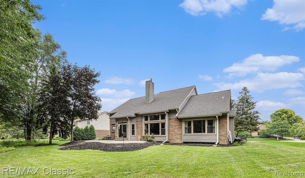 45483 Addington Lane, Novi, MI — Photo 29