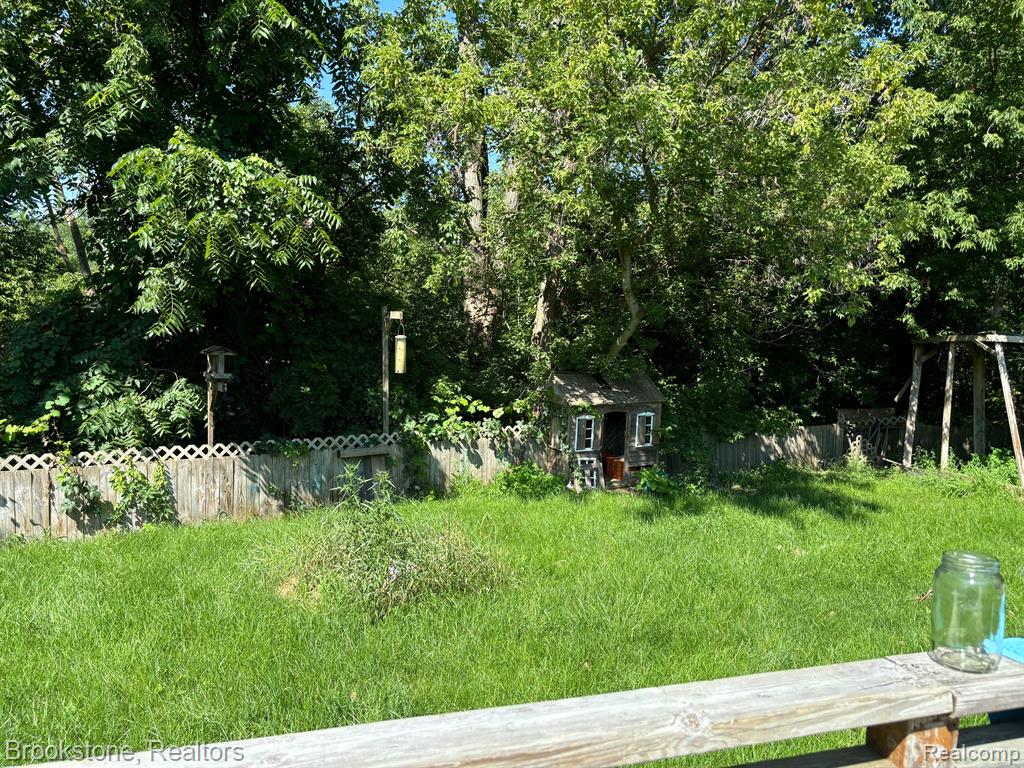 429 HASTINGS Street, Holly, MI 48442 — Photo 7