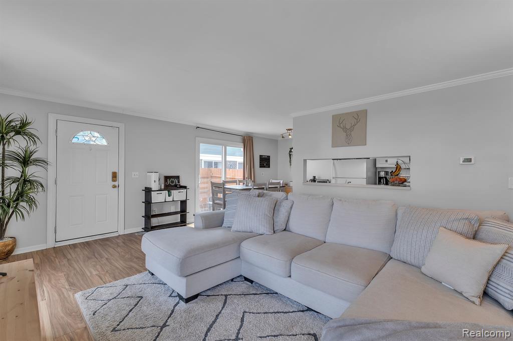 23625 STONEHENGE Boulevard, Novi, MI — Photo 9