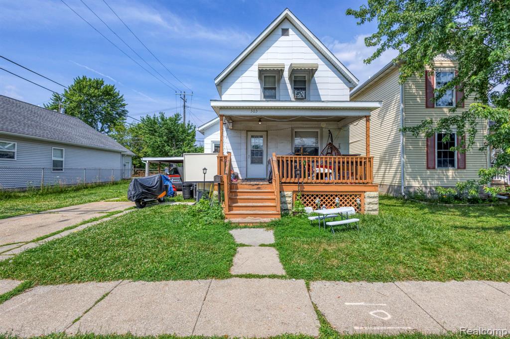 503 14TH Street, Port Huron, MI 48060 — front exterior