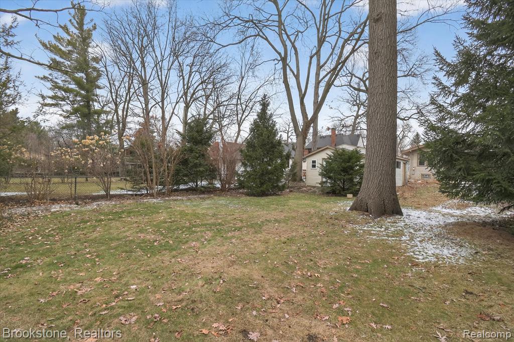 86 OAKDALE Boulevard, Pleasant Ridge, MI — Photo 31