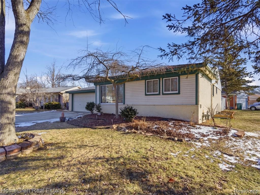 750 SOUTHAMPTON Court, Auburn Hills, MI 48326 — Photo 4