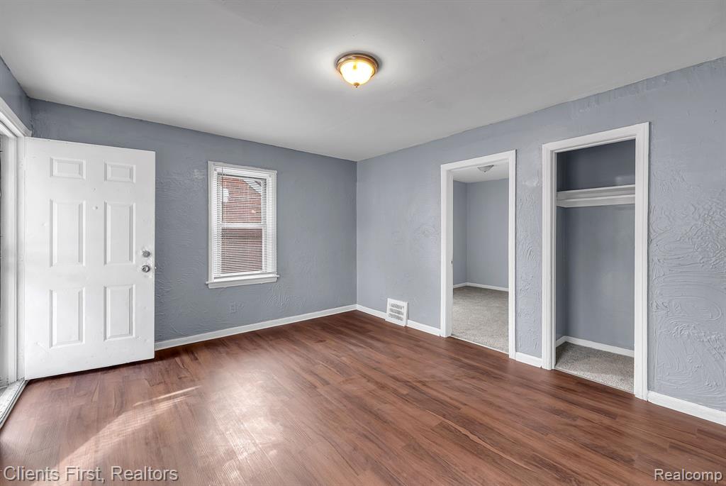 15435 Fielding Street, Detroit, MI 48223 — Photo 17