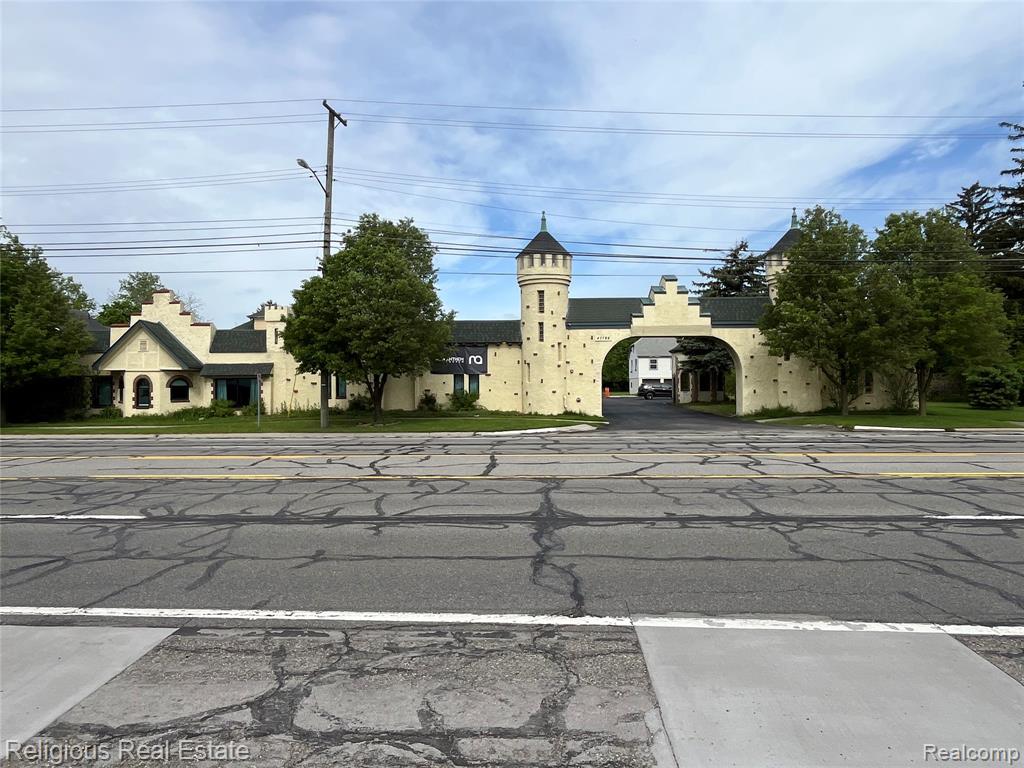 43785 N Gratiot Avenue, Clinton Twp, MI 48036 — front exterior