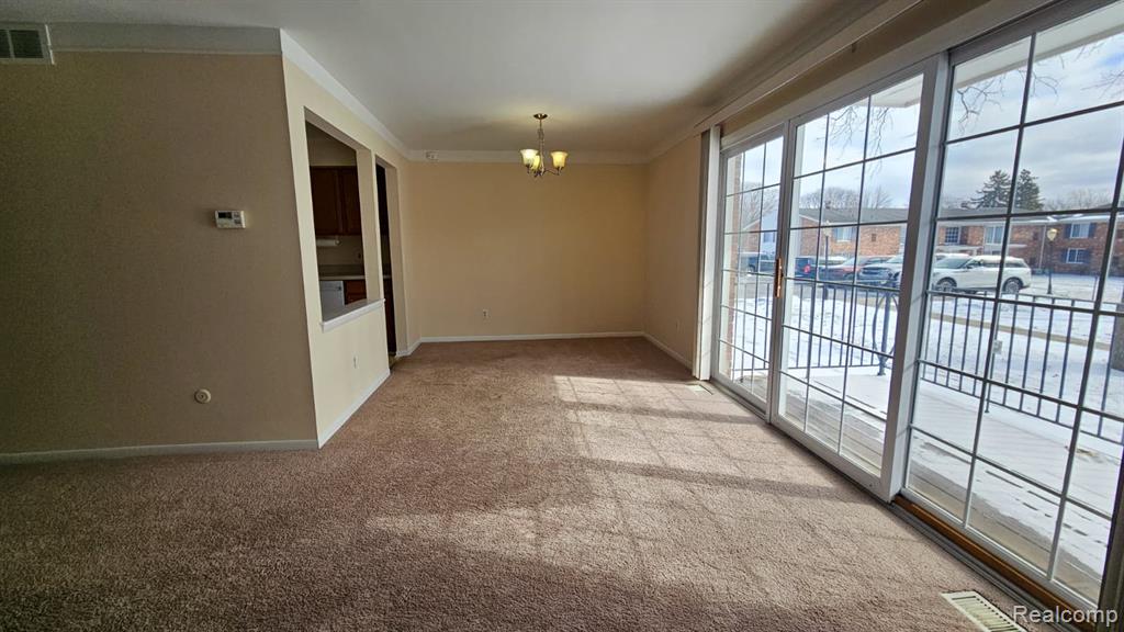 433 Fox Hills Drive Drive S, Bloomfield Hills, MI 48304 — Photo 20