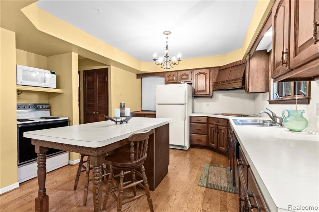 60023 Trailwood Street, Washington, MI — Photo 14