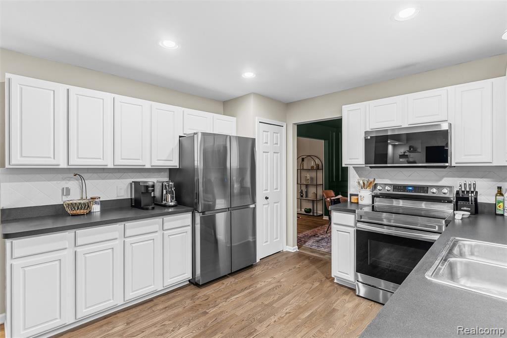 6158 Lismore Circle, Grand Blanc, MI 48439 — Photo 17