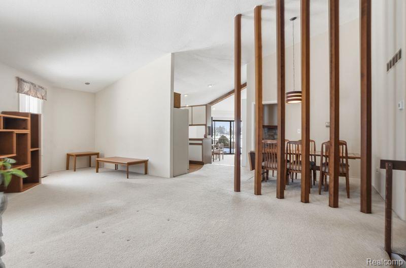 9136 Shinanguag Drive, Goodrich Vlg, MI — Photo 6