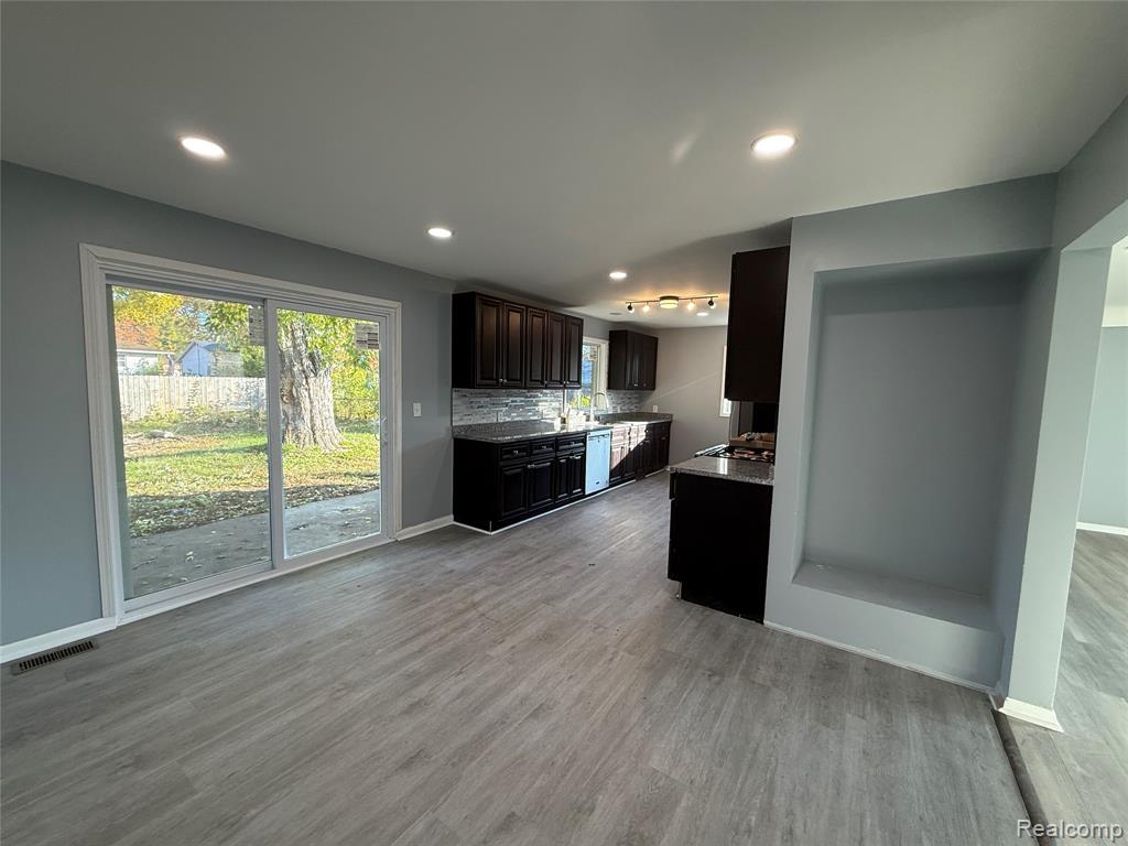 644 Meadowlawn Street, Saginaw, MI 48604 — Photo 18