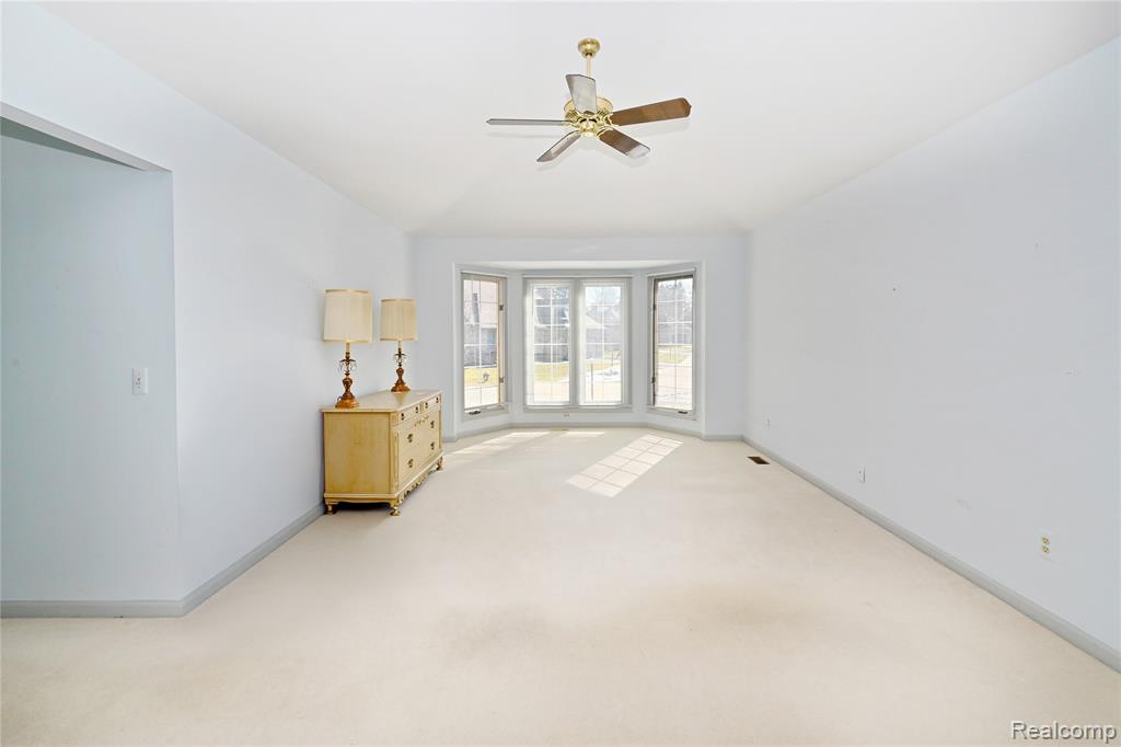 22080 Orchard Way, 37, Beverly Hills, MI 48025 — Photo 22
