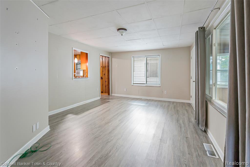 7565 Ore Lake Road, Brighton, MI 48116 — Photo 11