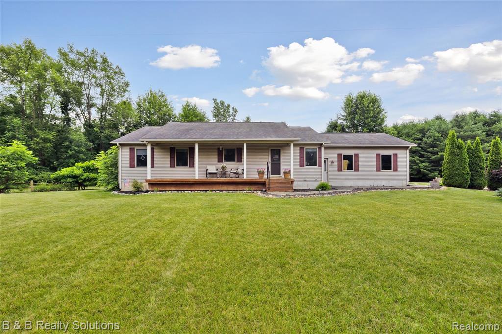 2264 Dodds Road, North Branch, MI 48461 — front exterior