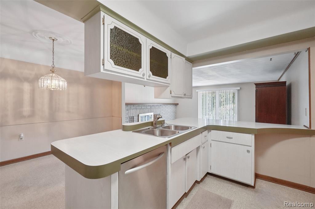 54829 Starlite Drive, Shelby Twp, MI 48316 — Photo 12