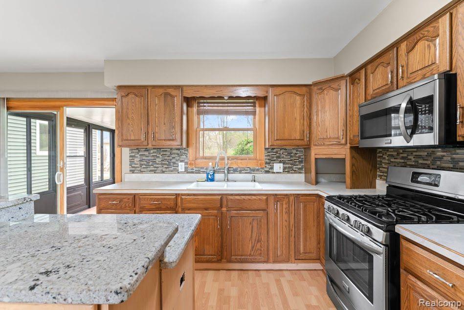 14542 N MCKINLEY Road, Montrose, MI 48457 — Photo 12