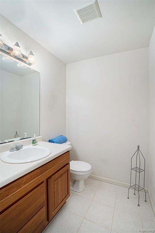 4382 Oak Tree Court, Fenton, MI 48430 — Photo 35