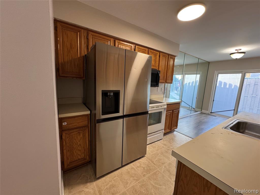 44613 Connecticut Court, Clinton Twp, MI 48038 — Photo 9