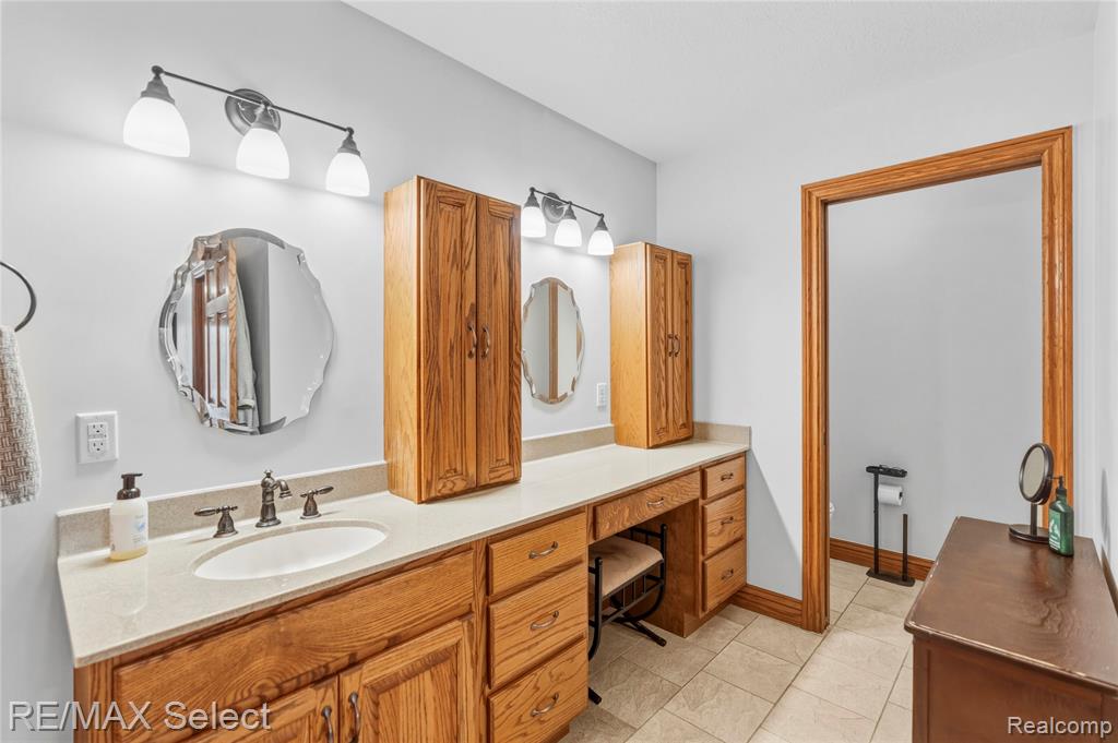 6451 N Elms Road, Flushing, MI 48433 — Photo 27