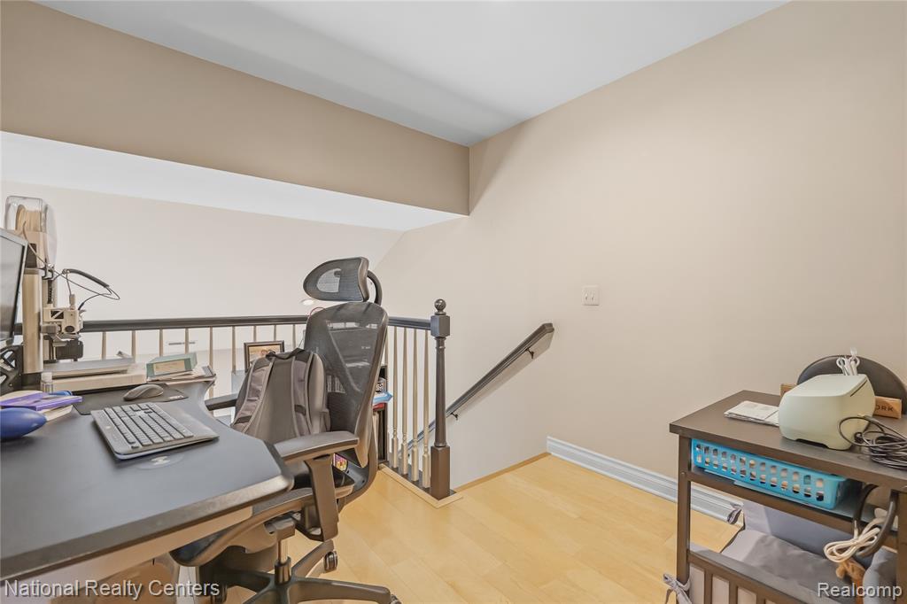 128 Sandy Lane, Walled Lake, MI 48390 — Photo 44