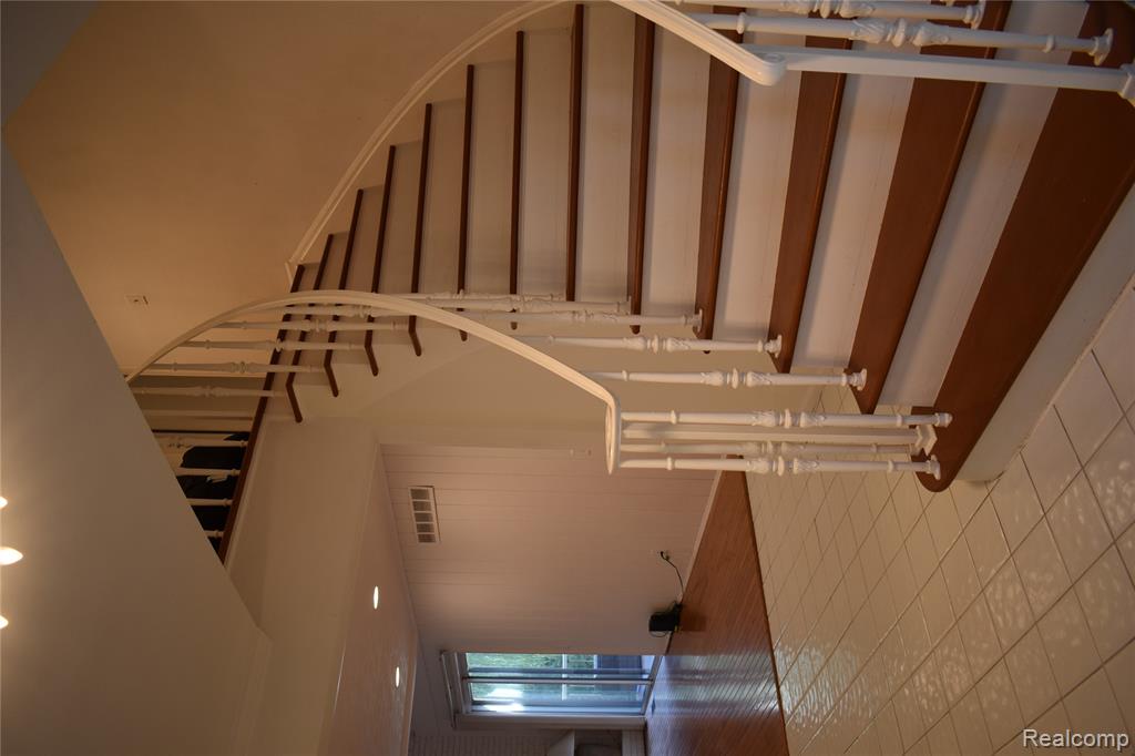 5441 Provincial Drive, Bloomfield Hills, MI 48302 — Photo 9