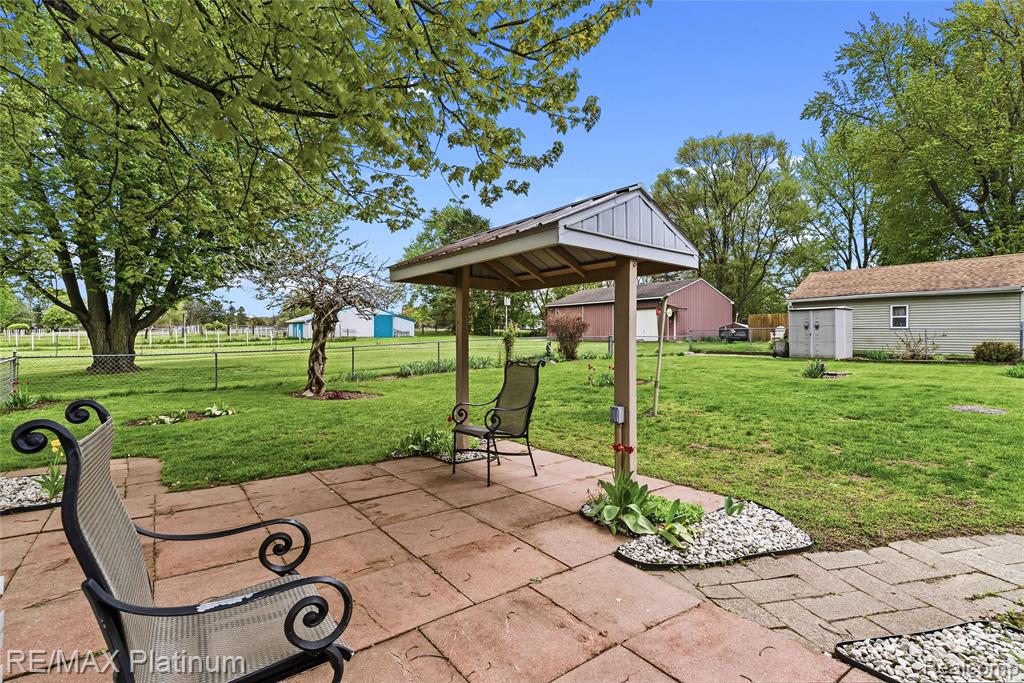 16479 S Jennings Road, Fenton, MI 48430 — Photo 18