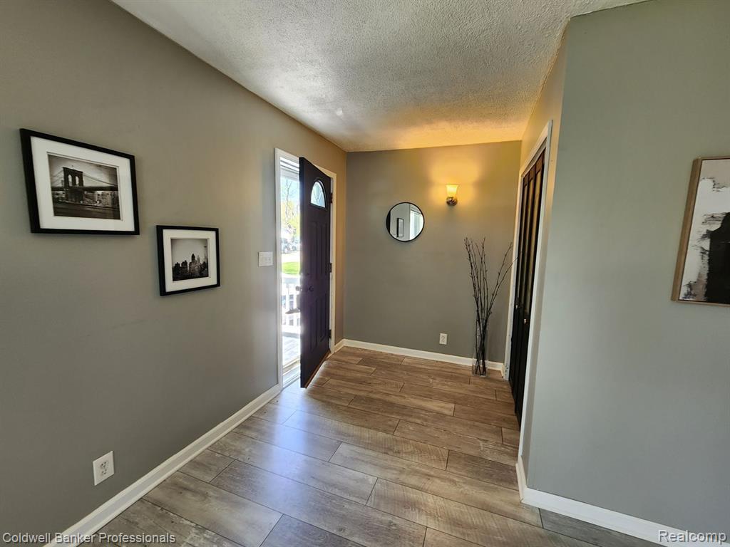 837 GIBSON Street, Oxford, MI 48371 — Photo 6