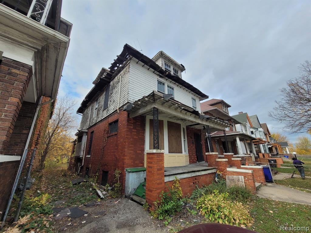 1483 MONTCLAIR Street, Detroit, MI 48214 — Photo 6