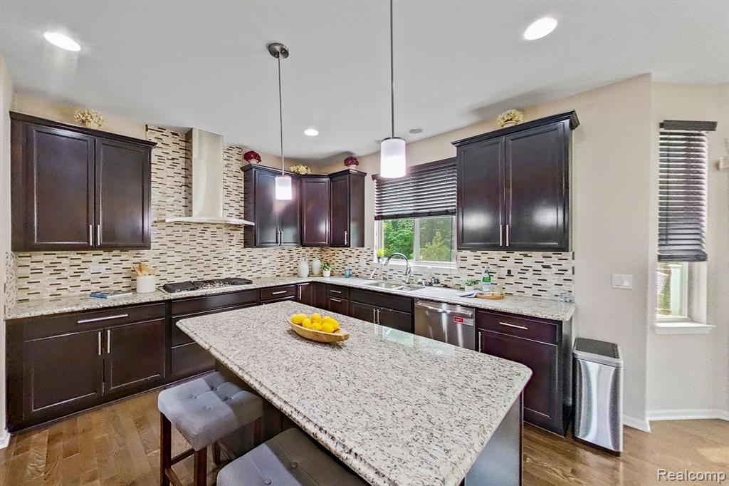50736 SEVILLA Circle, Novi, MI — Photo 6