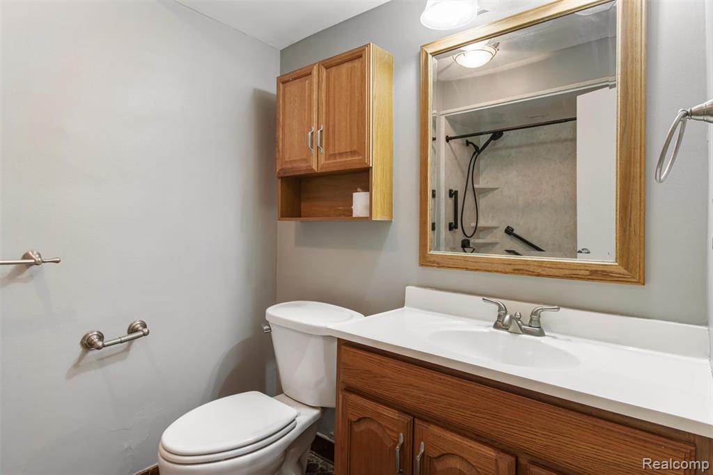 51056 Fairlane Drive, Utica, MI 48316 — Photo 20