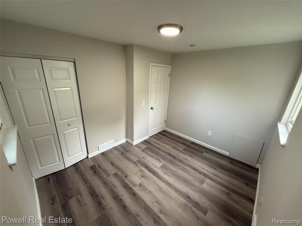 536 Emerson Avenue, Pontiac, MI 48342 — Photo 17